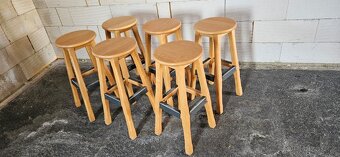 Barová židle dřevěná - 2