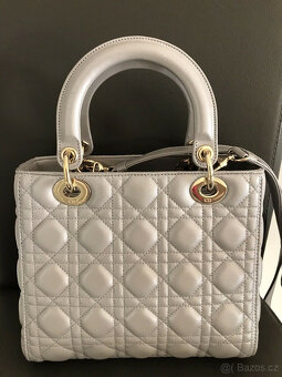 Dámská kabelka DIOR s účtenkou, úplně nová, světle šedá, kom - 2