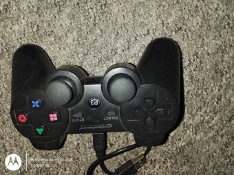 Sony PlayStation 3  hry v pameti cca 40 her - 2