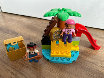 LEGO Duplo 10604 Jake a piráti ze Země Nezemě - 2