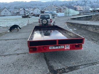 Brzděný přívěs za auto - 2