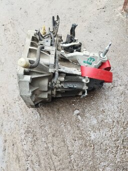 Dacia Duster 1.6 (převodovka) - 2