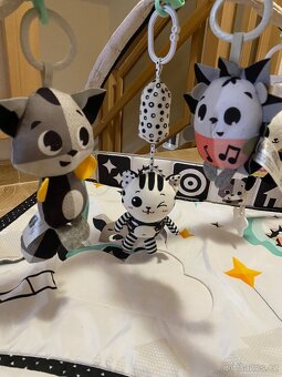 Hrací deka s hrazdičkou TINY LOVE Forest - 2