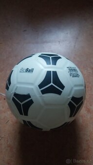 Fotbal míč Mondo - 2