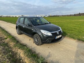 Dacia Sandero 1.4 i 114tis km ,klima elektrická okna central - 2