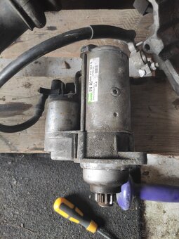 Díly z motoru 1.9 TDI 74kw - 2