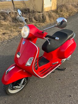 Vespa GTS 250 - 2