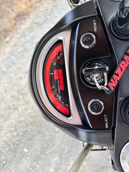 Yamaha Road Star Warrior 1700 - 2