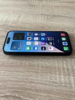 iPhone 15 Černý - 2