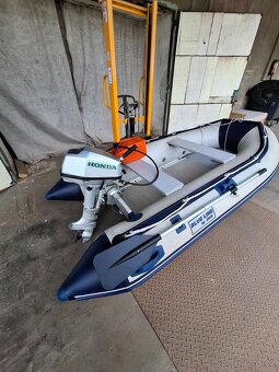 Nafukovací člun ZICO + motor Honda + nádrž na benzín + přívě - 2