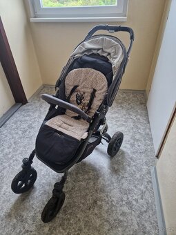 Sportovní kočárek Valco Snap - 2