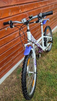 Dívčí kolo Giant 24 - 2