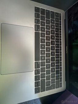 MacBook Pro 8GB - 2