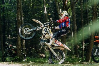 Husqvarna FE 350 2018 - stejné jako KTM exc-f 350 - 2