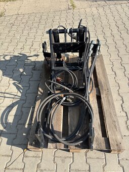 Přední hydraulika, čelní ramena traktor 60HP - 2