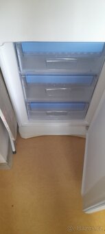 Prodám lednici vyška180cm - 2
