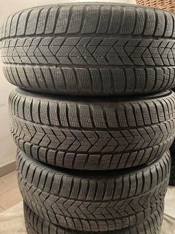 BMW, zimní pneumatiky Pirelli rozměr 225 /55/17 - 2