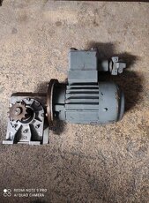 Převodovka s motorem - 2