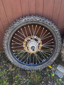 Kola Kawasaki KXF - 2