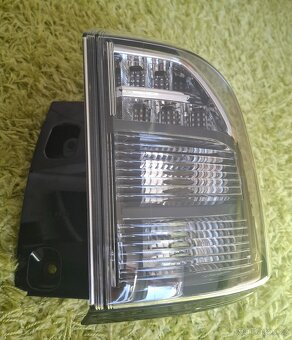 Z - P světlo Suzuki S-cross 23, origo, stav nového - 2