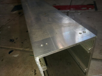 Čtvercový hlinikový jekl - 2