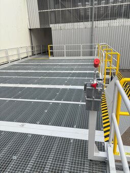 Statická rampa na vykládání kamionu/kontejnerů - 2