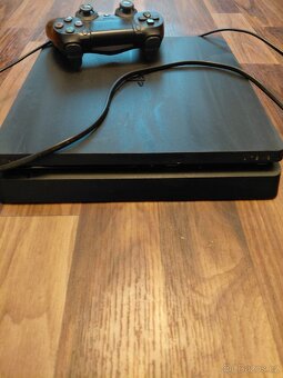 Ps4 slim - 2