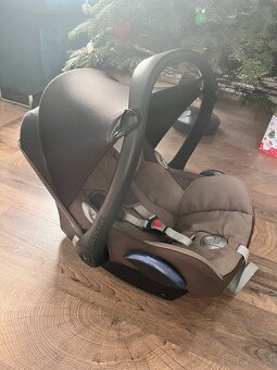 Dětská autosedačka - 2