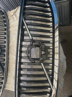 Volvo XC60 grill 32386077 - 2
