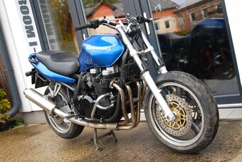 Kawasaki ZR-7 - 2