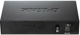 D-Link DES-1005P PoE 100mb switch - 2