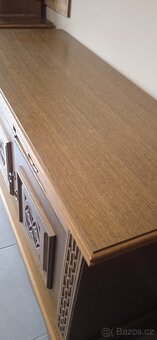 Rustikální komoda středně tmavý dub - 2