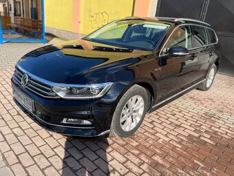 VW Passat B8 Highline 2.0TDI Panorama Matrix Ambient - 2