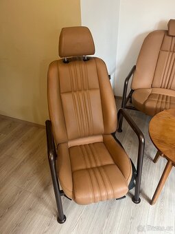 Křesla a sedačka Alfa Romeo - 2