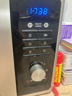 mikrovlnka samsung - 2