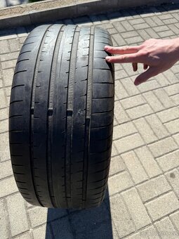 Kola wv Tuareg r19 - 2