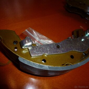 Suzuki Samurai sada čelistí - 2