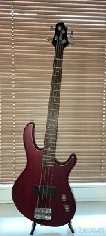Cort Action Junior Bass, Black Cherry. - 2