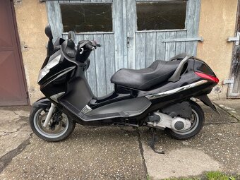 Dily Piaggio X8 - 2