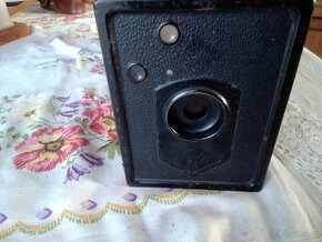 Historický fotoaparát AGFA-BOX s kož.brašnou - 2
