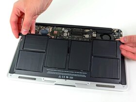 Nejlevnější výměna baterie pro Apple MacBook v ČR - 2