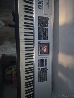 Roland Fantom X8 - 2