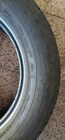 215/60R16 95H Goodyear EfficientGrip - 2