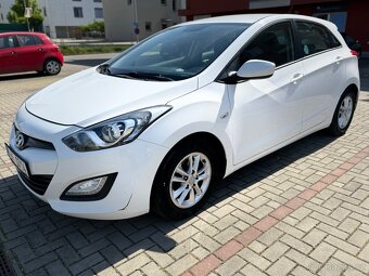 Hyundai i30 1.4 - 1.majitel, původ ČR, vyhřívaný volant - 2