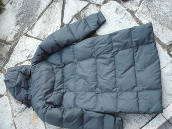 Dámský černý péřový kabát Extra protection velikost M - 2