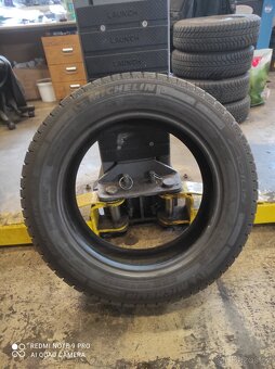 215/60/17C Michelin - 2