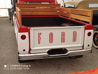 Ford F 100 fleetside r.v.1960 - 2