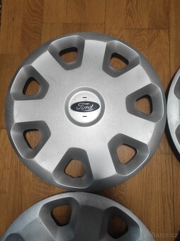Sada 4 kusů poklic Ford (15") - 2