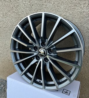 5x112 r19 ALU KOLA Škoda AUDI 5x112 8,5x19 - 2