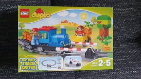 Lego Duplo-Vláček s přejezdem - 2